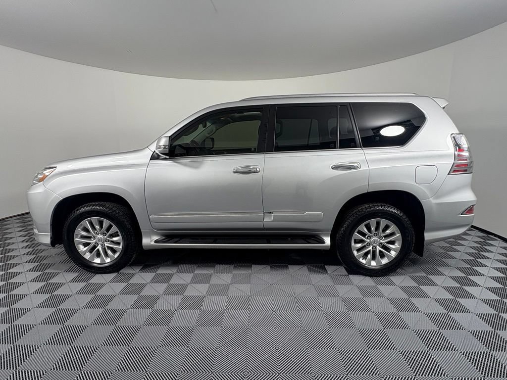 Used 2018 Lexus GX 460 Premium w/ Premium Package AWD/4WD image 13