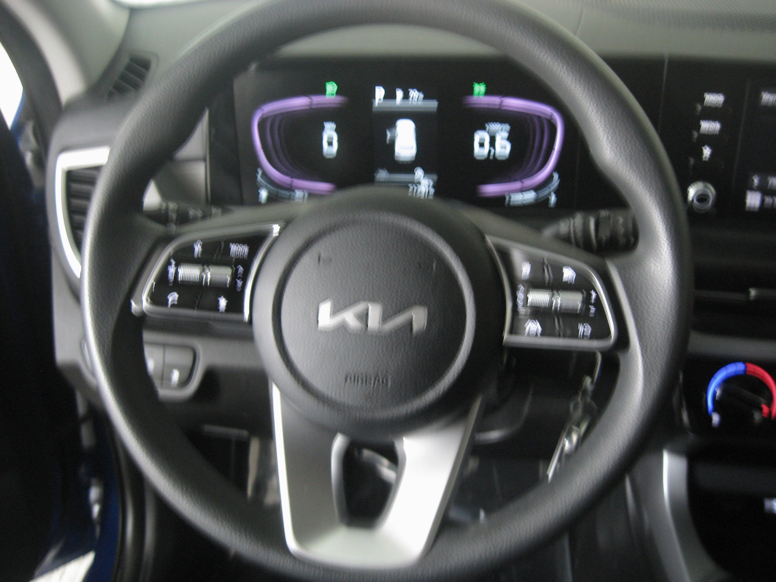 Used 2024 Kia Seltos LX AWD/4WD image 10