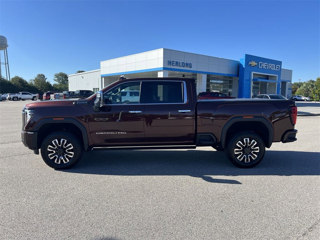 Used 2024 GMC Sierra 3500 Denali Ultimate image 5