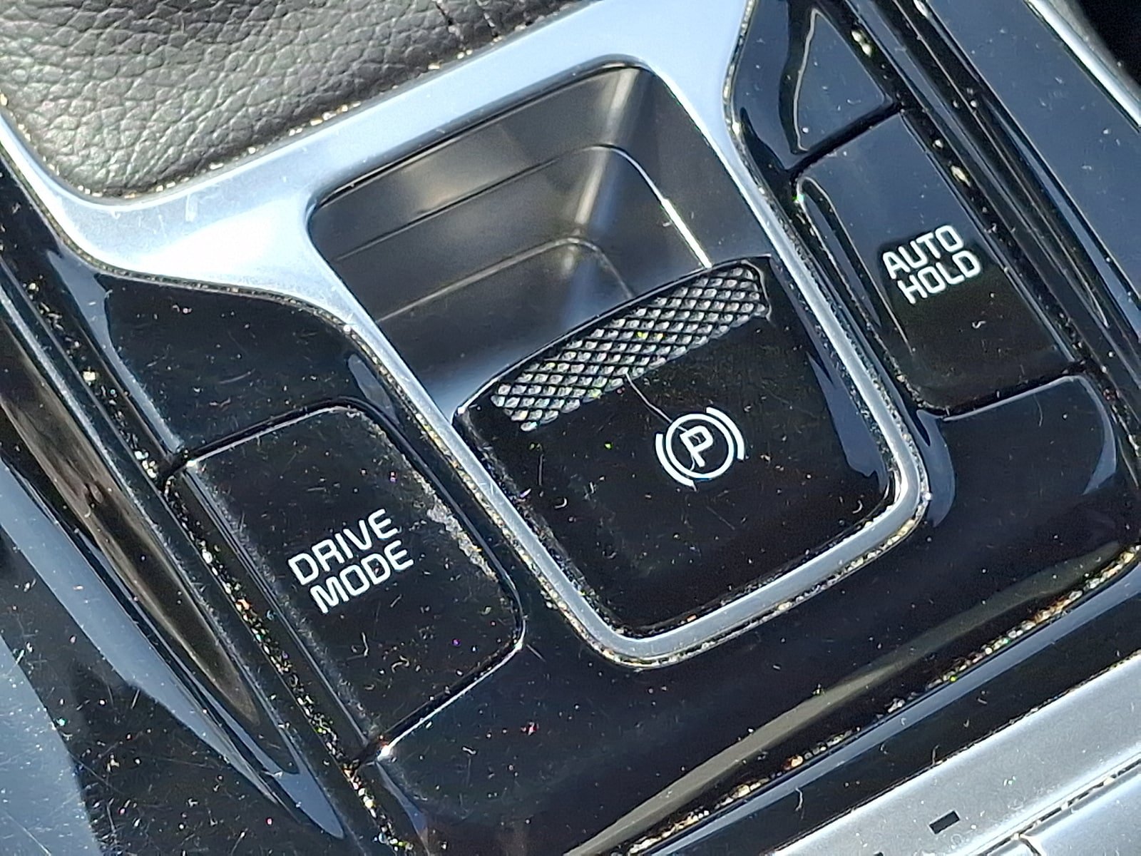 Used 2024 Kia Carnival EX FWD image 25