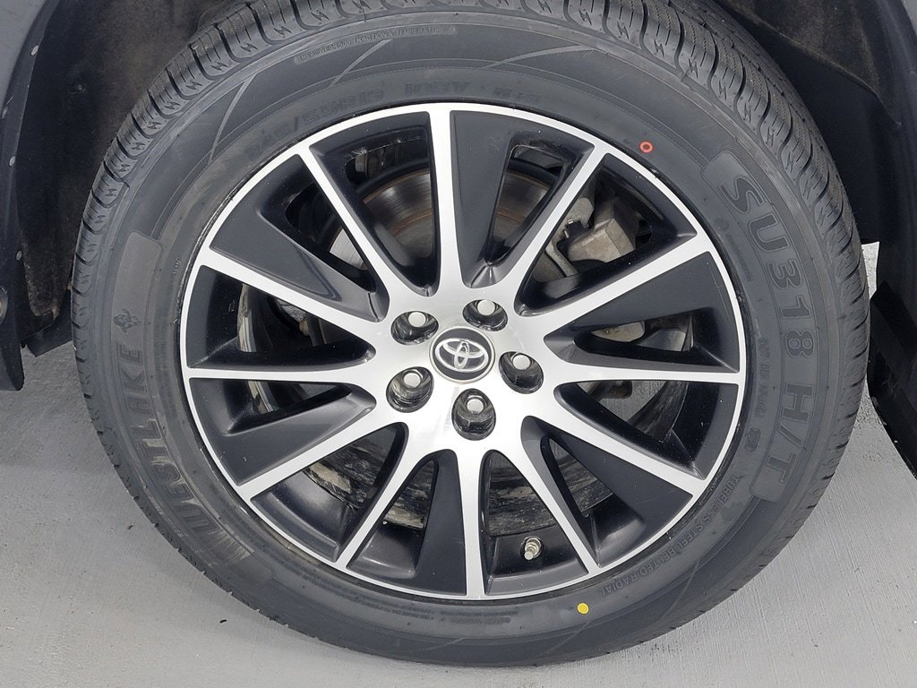 Used 2018 Toyota Highlander SE AWD/4WD image 11