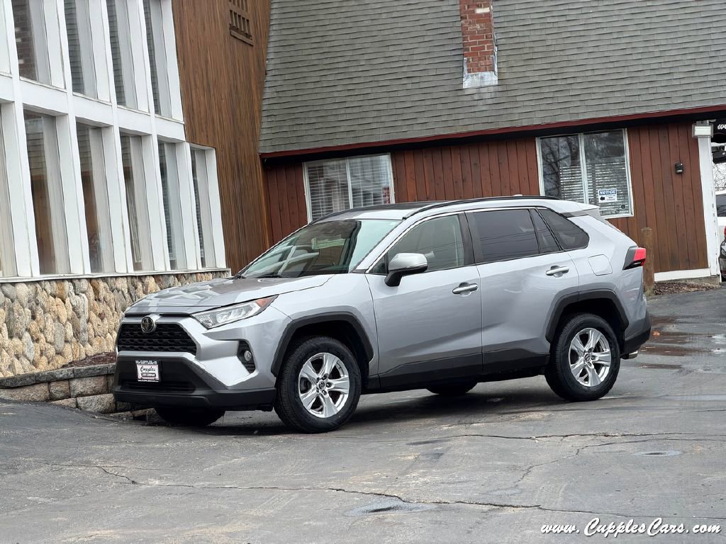 Used 2019 Toyota RAV4 XLE w/ Convenience Package AWD/4WD image 2