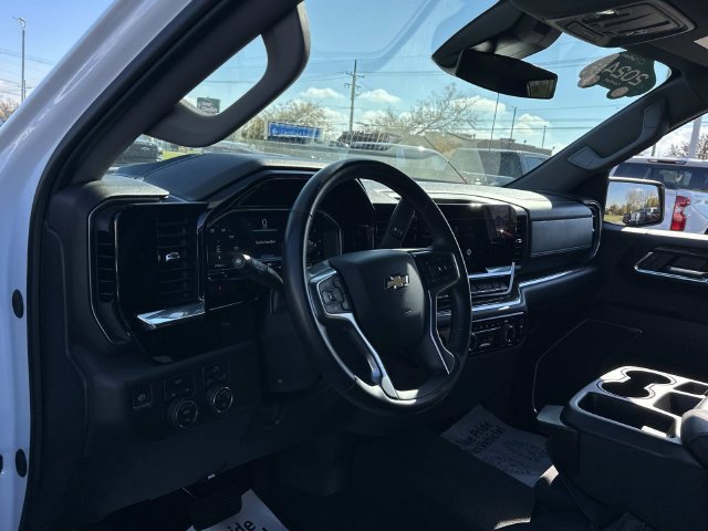 Certified 2024 Chevrolet Silverado 1500 LT AWD/4WD image 9