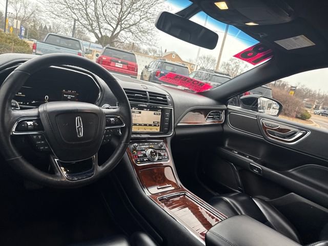 Used 2018 Lincoln Continental Premiere image 24