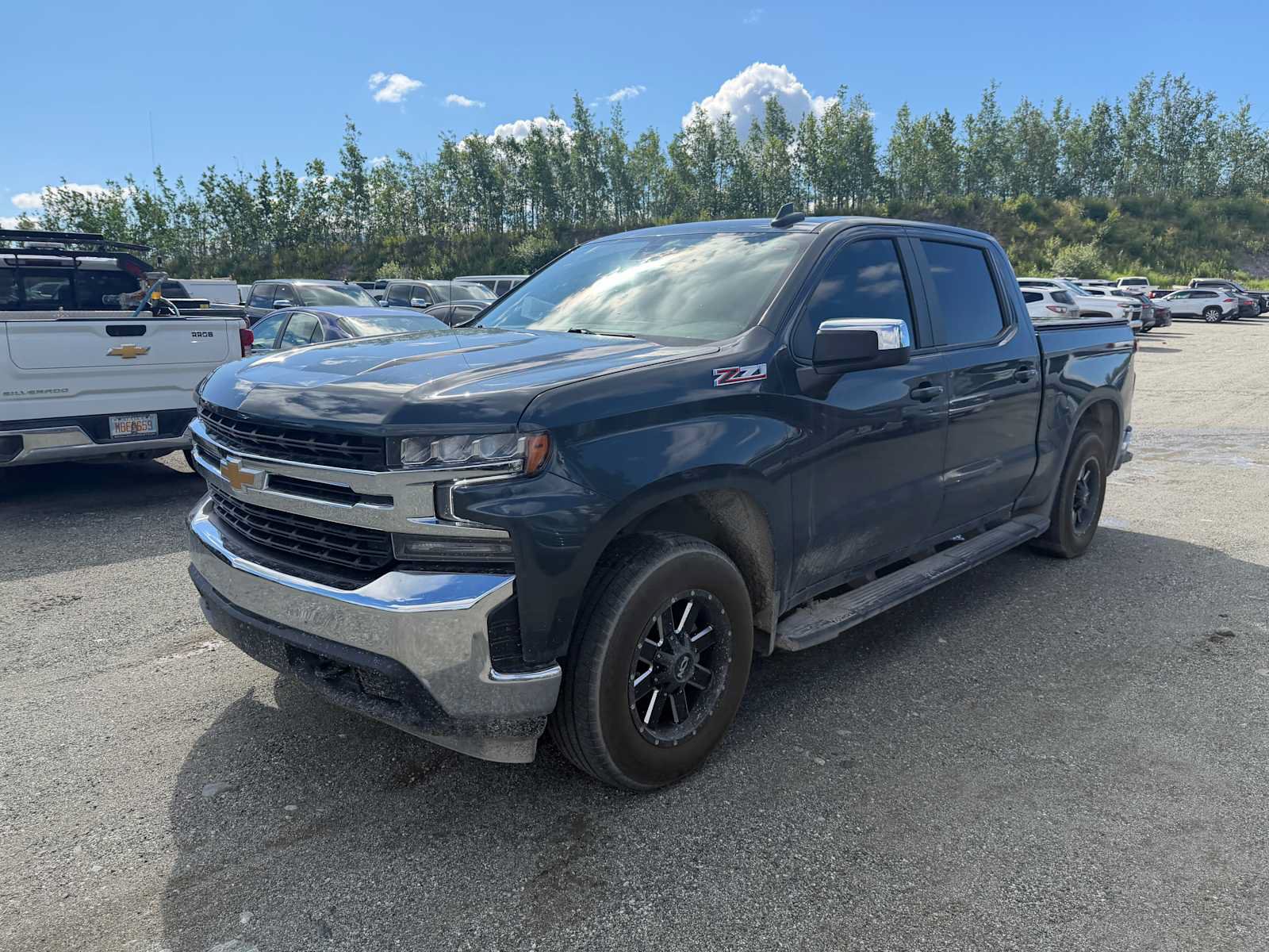 Used 2021 Chevrolet Silverado 1500 LT w/ All Star Edition Plus AWD/4WD image 3
