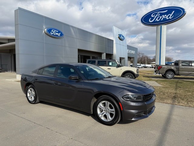 Used 2022 Dodge Charger SXT image 3