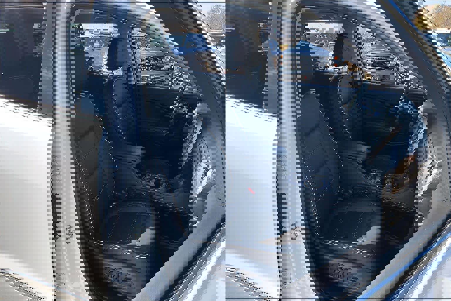 Certified 2023 GMC Acadia Denali w/ Denali Ultimate Package image 8