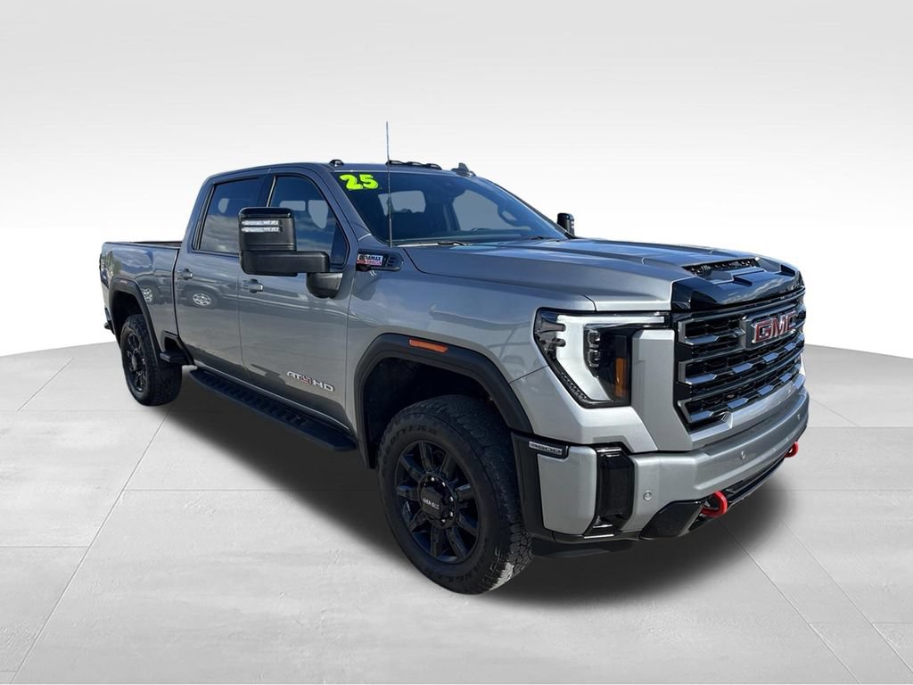 Used 2025 GMC Sierra 3500 AT4 w/ AT4 Premium Plus Package AWD/4WD image 3