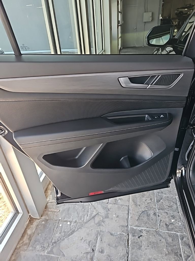 New 2026 Volkswagen Atlas Cross Sport SE image 20