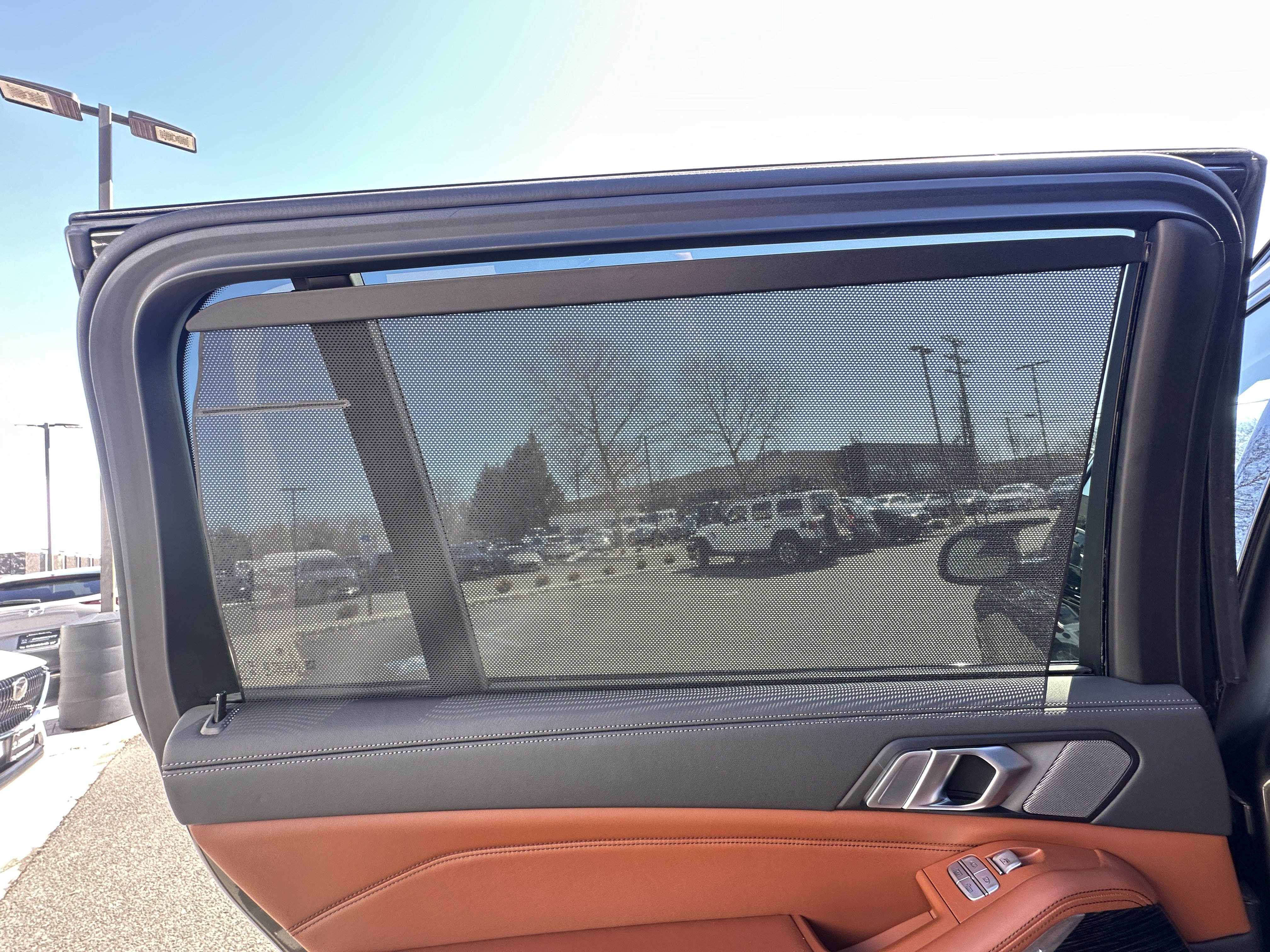 Used 2023 BMW X7 M60i w/ Executive Package image 52