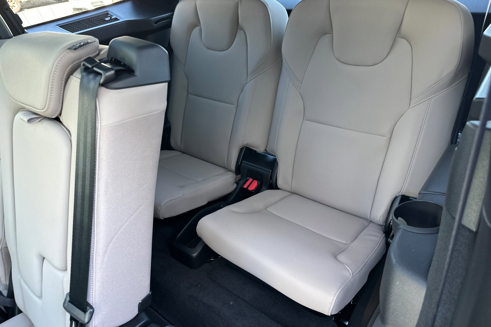 New 2026 Volvo XC90 B5 Core image 13