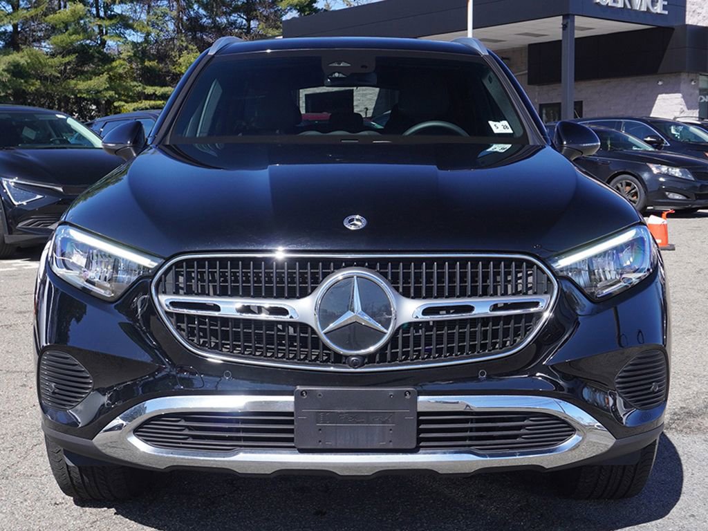 Used 2023 Mercedes-Benz GLC 300 4MATIC image 11