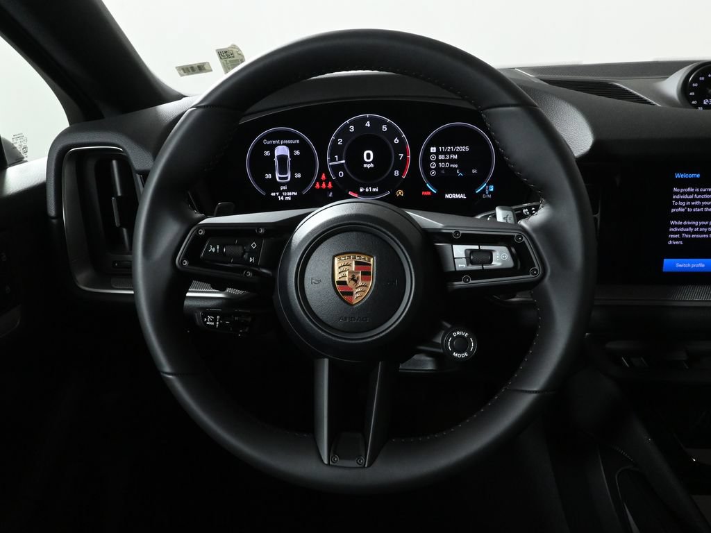 Used 2026 Porsche Cayenne Coupe AWD/4WD image 18