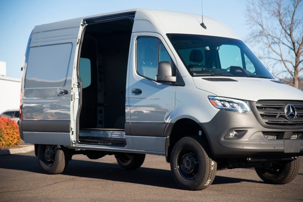 New 2025 Mercedes-Benz Sprinter 2500 image 8