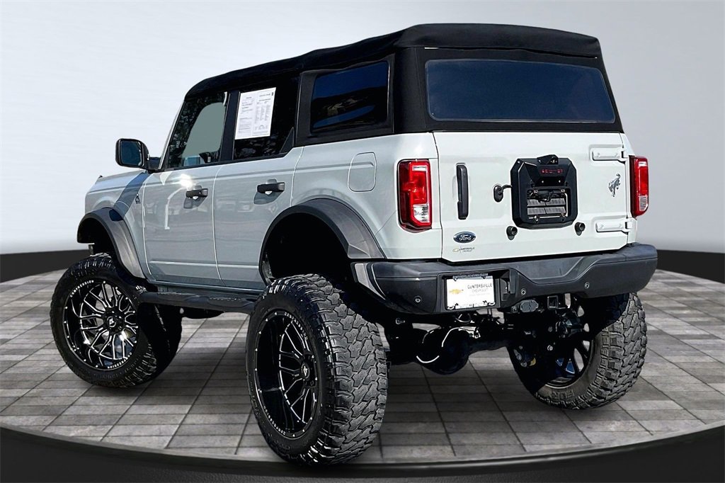 Used 2022 Ford Bronco Black Diamond w/ Sasquatch Package image 13