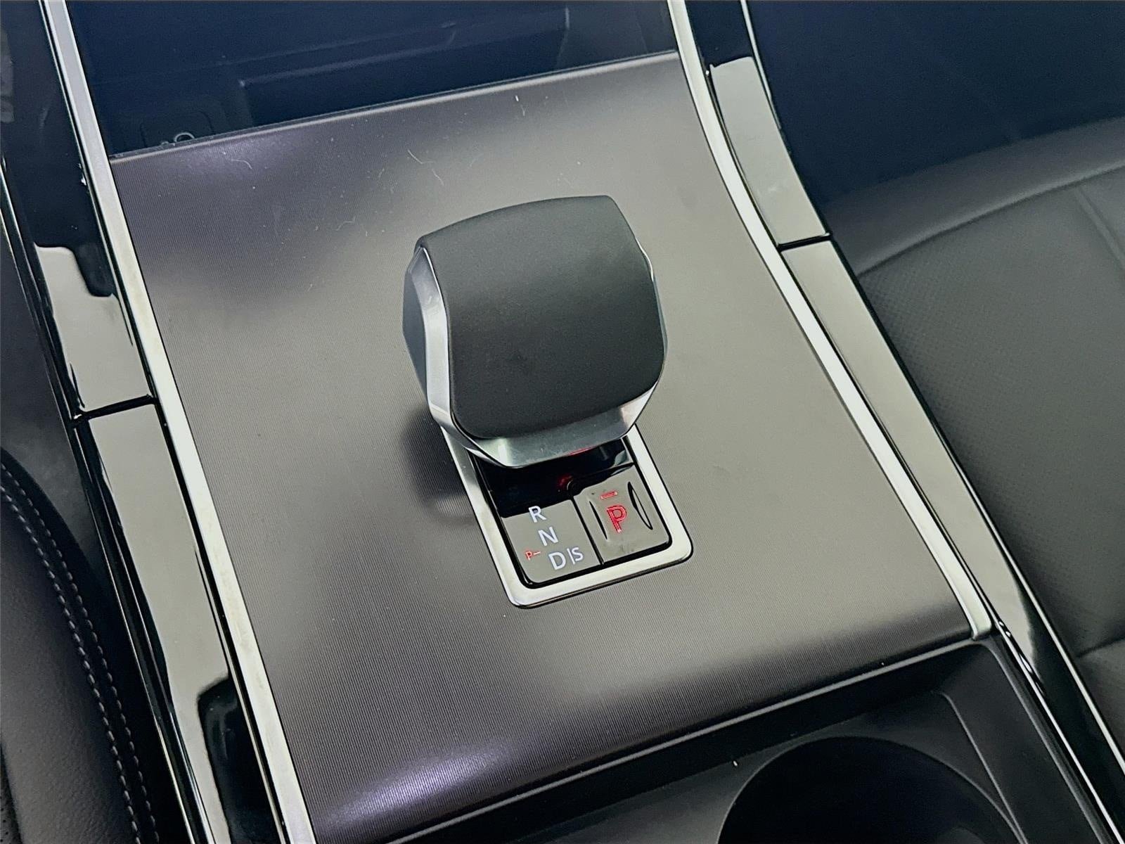 Used 2026 Land Rover Range Rover Evoque Hoxton AWD/4WD image 19
