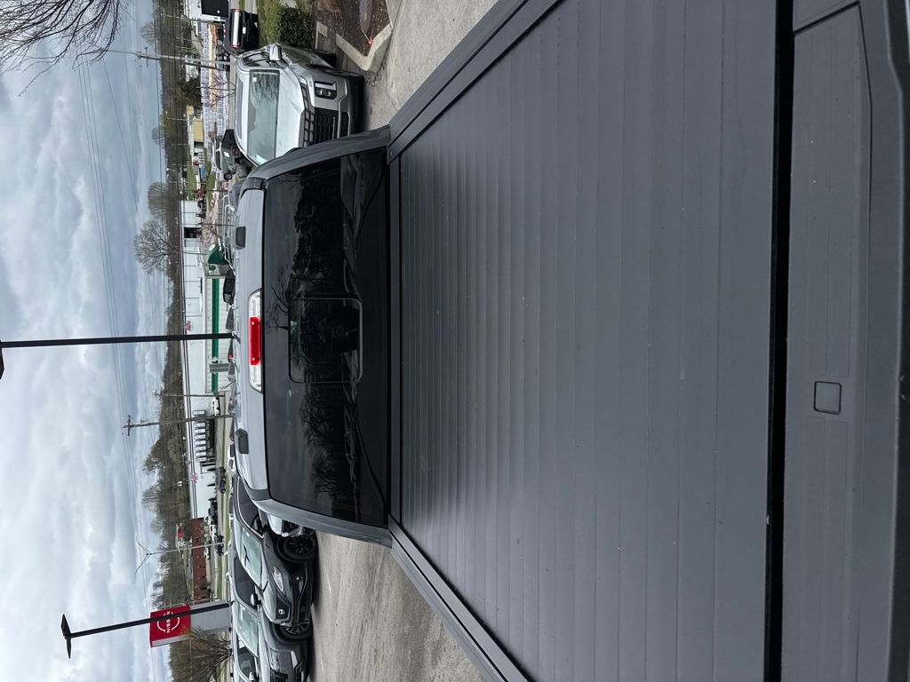 Used 2022 Ford F250 Lariat w/ Black Appearance Package image 48