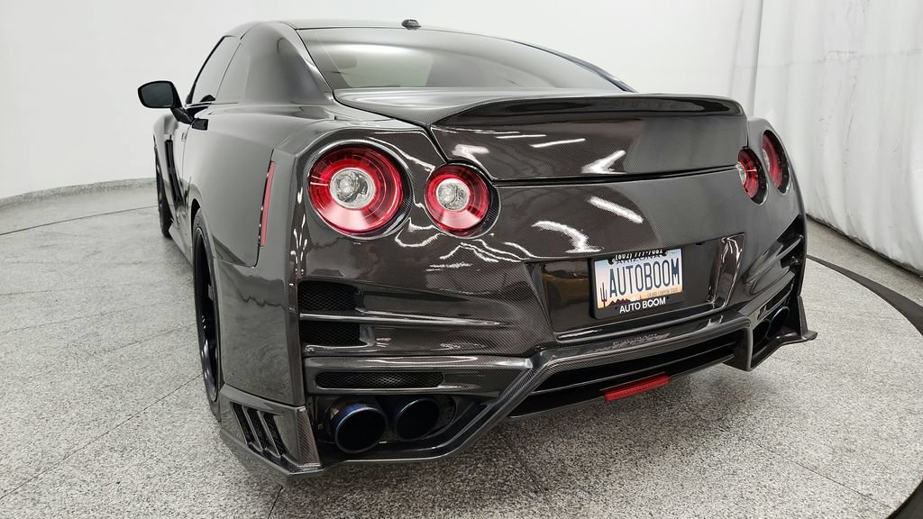 Used 2018 Nissan GT-R Premium AWD/4WD image 25