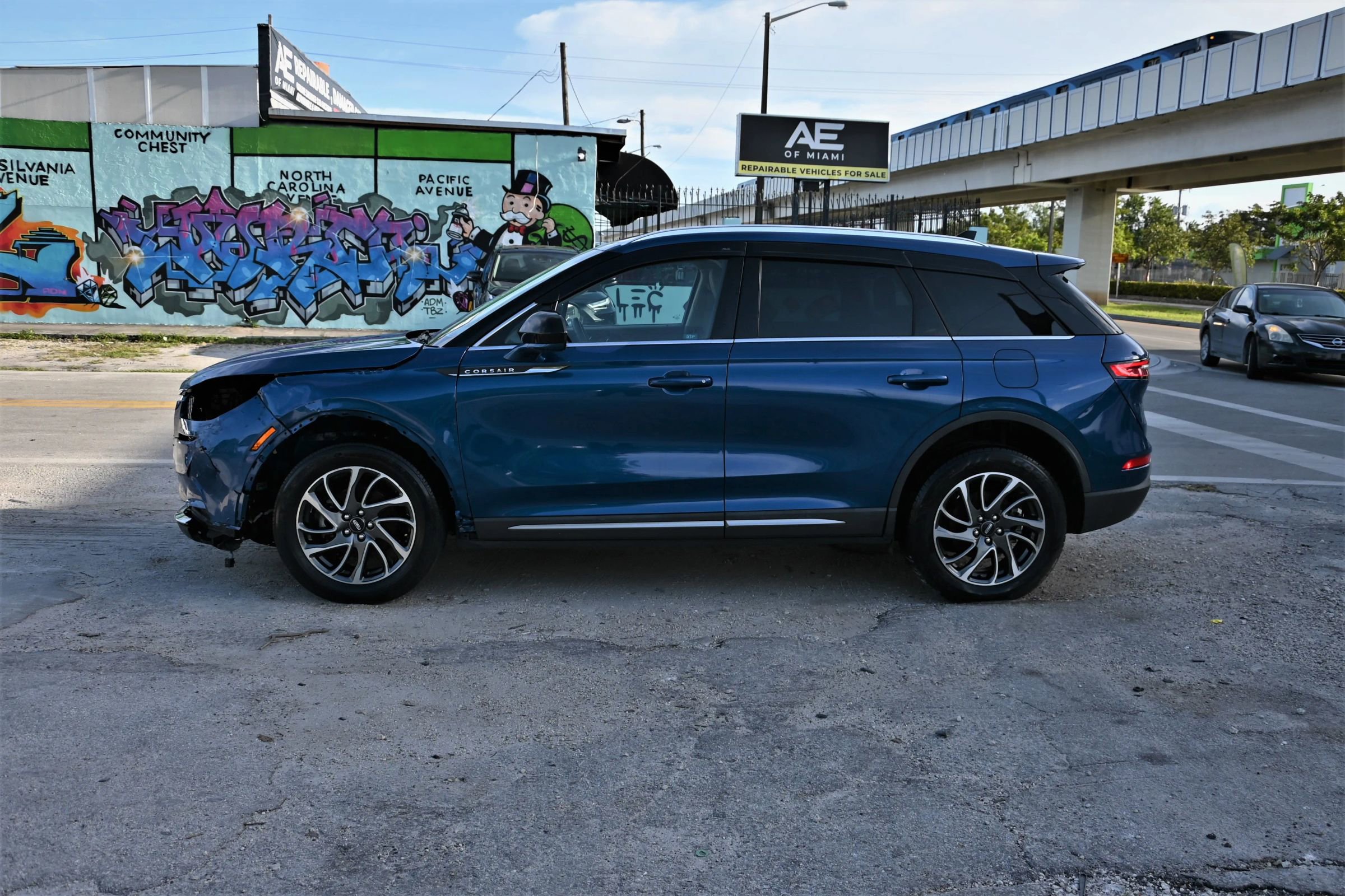 Used 2021 Lincoln Corsair AWD w/ Equipment Group 101A image 7