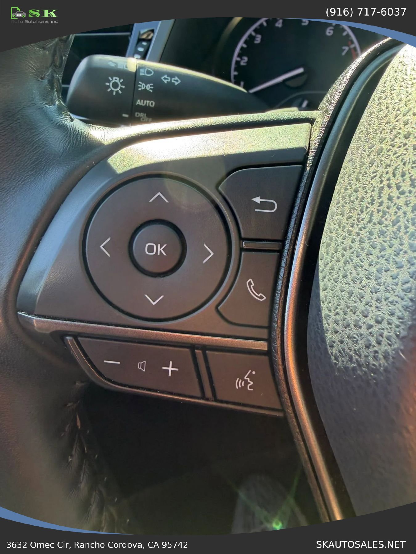 Used 2021 Toyota Camry SE w/ Carpet Mat Package (TMS) FWD image 25