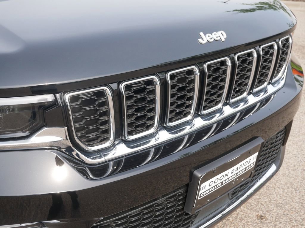 New 2025 Jeep Grand Cherokee Limited w/ Trailer Tow Package image 14