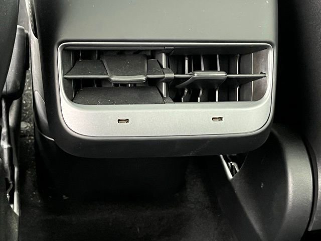 Used 2023 Tesla Model Y AWD image 15