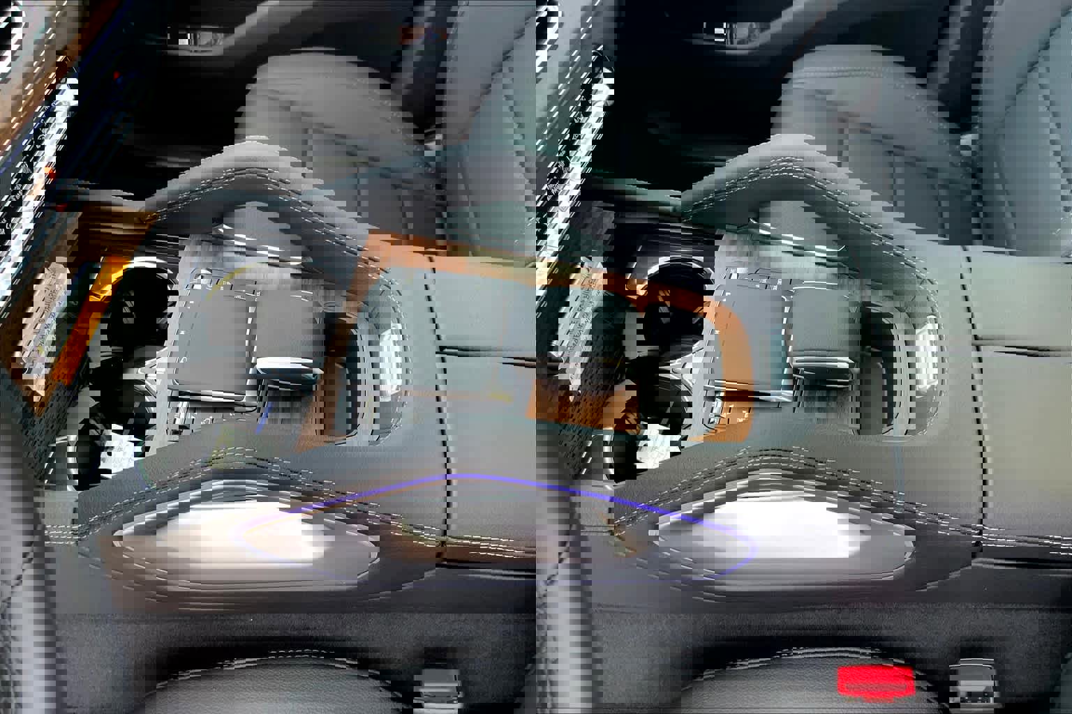 Certified 2025 Mercedes-Benz GLE 350 4MATIC image 10