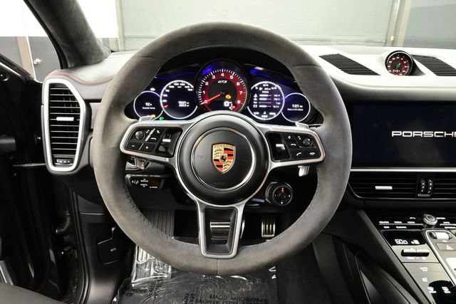 Certified 2023 Porsche Cayenne GTS AWD/4WD image 8