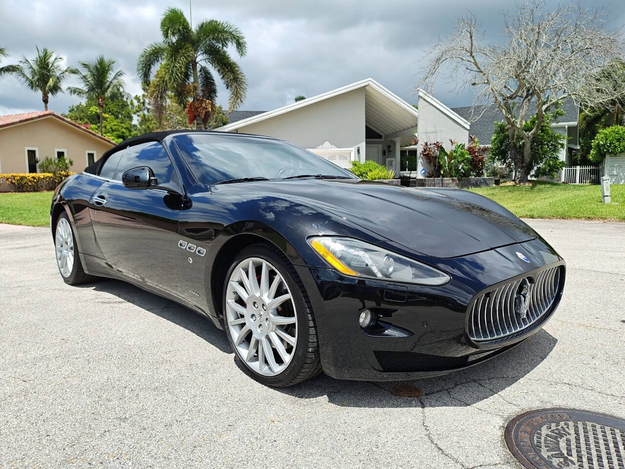 Used 2015 Maserati GranTurismo Convertible RWD image 53