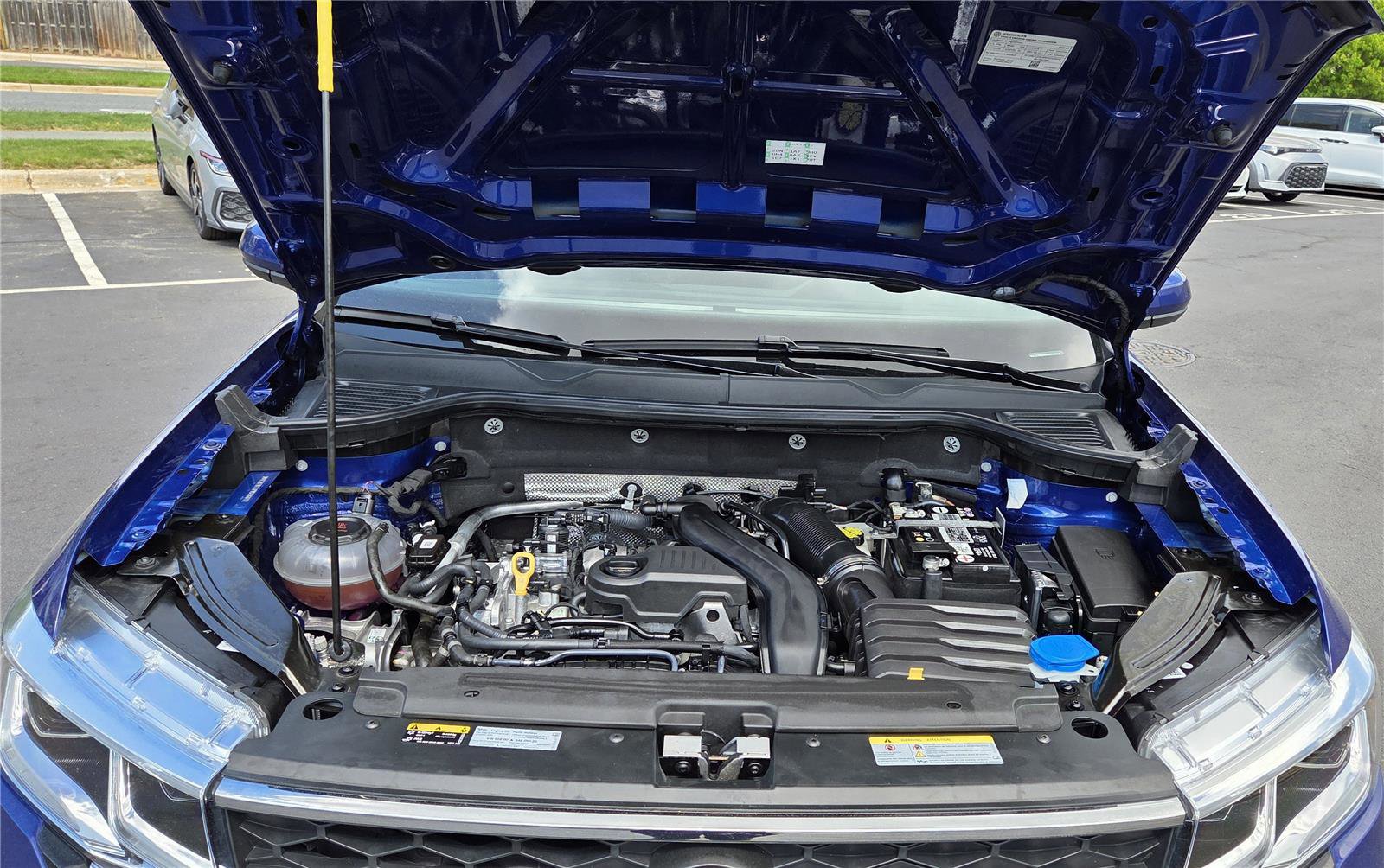 Certified 2023 Volkswagen Taos SEL AWD/4WD image 10