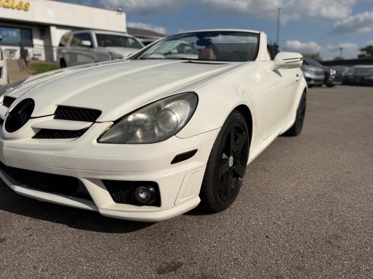 Used 2011 Mercedes-Benz SLK 300 image 12