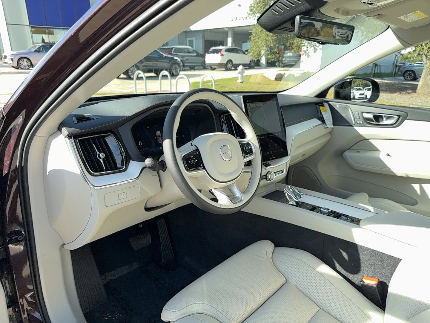 New 2026 Volvo XC60 B5 Ultra w/ Protection Package Premier AWD/4WD image 11