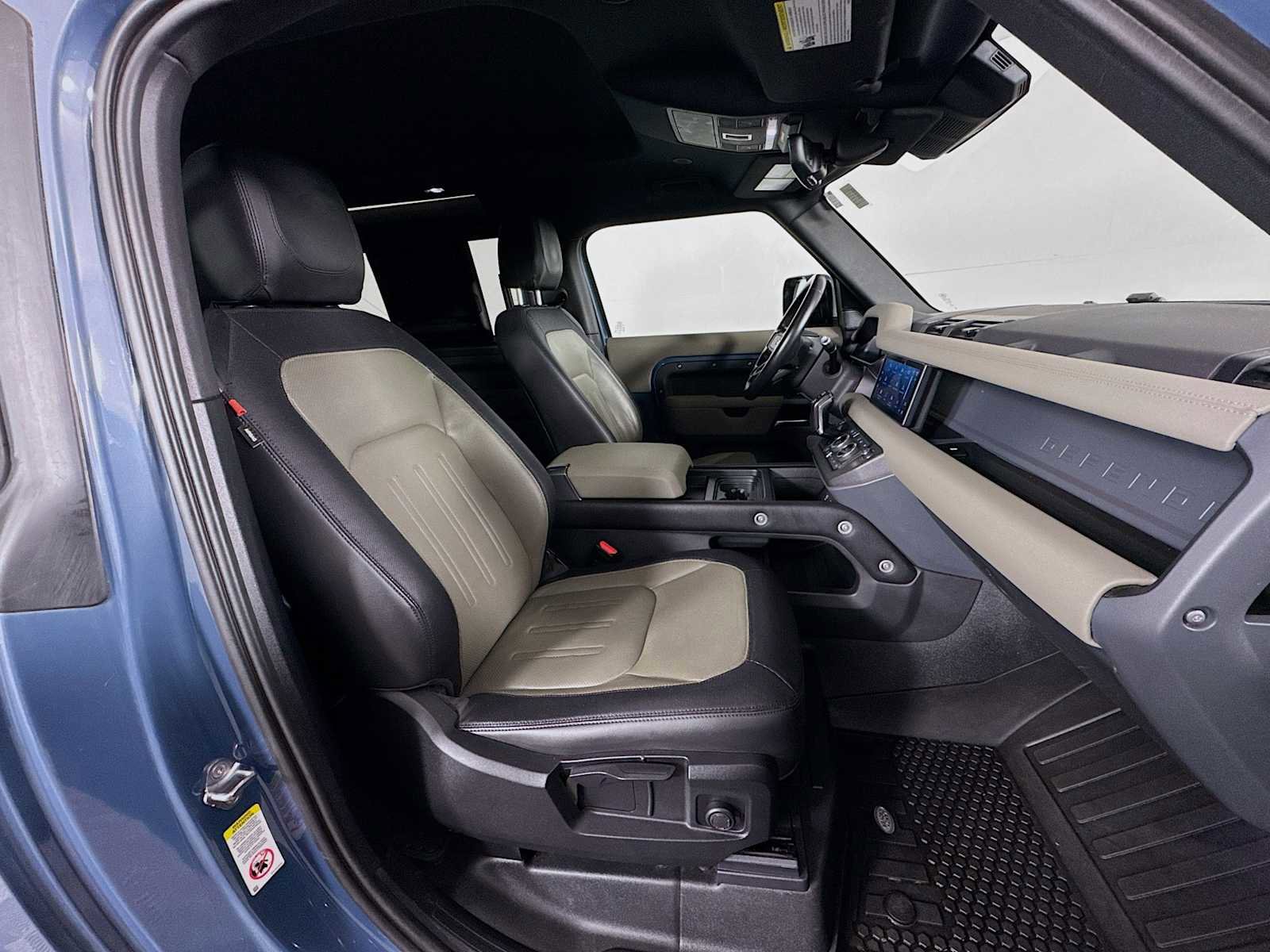 Used 2021 Land Rover Defender 90 X-Dynamic S image 24