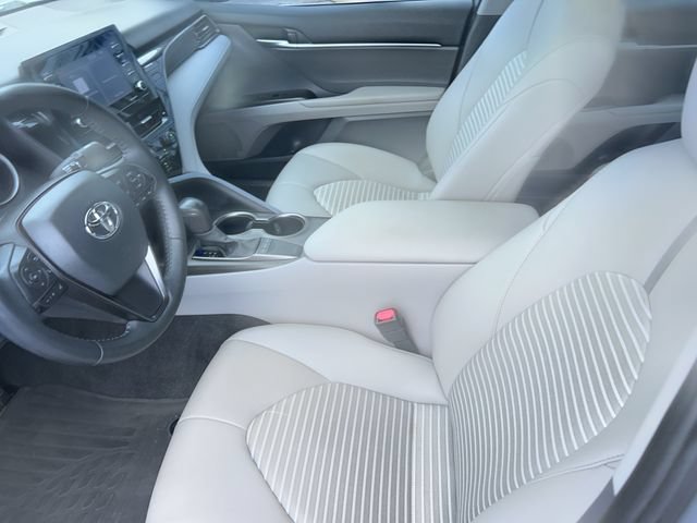 Used 2024 Toyota Camry SE w/ Convenience Package FWD image 10
