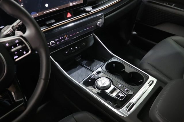 Used 2025 Kia Carnival SX Prestige FWD image 29