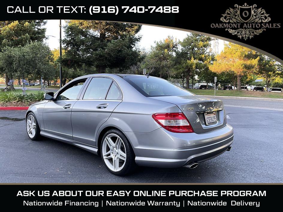 Used 2009 Mercedes-Benz C 300 Sedan image 5