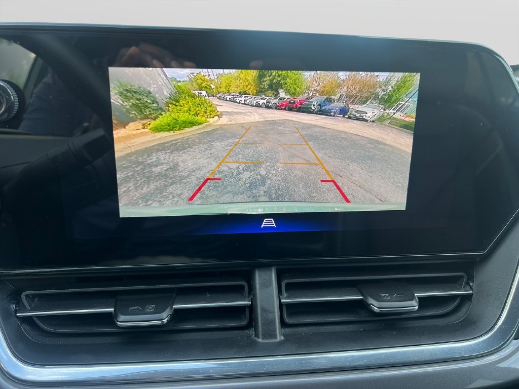 Used 2026 Chevrolet Trax ACTIV w/ Sunroof Package FWD image 15