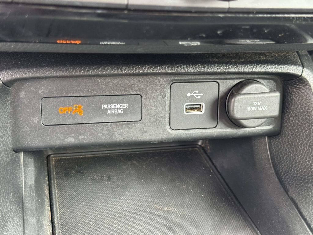Used 2023 Honda Civic Sport image 9