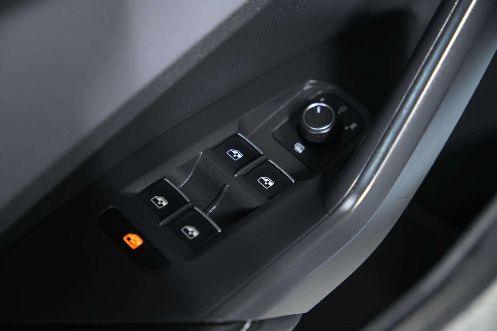 Used 2025 Volkswagen Jetta SE image 23