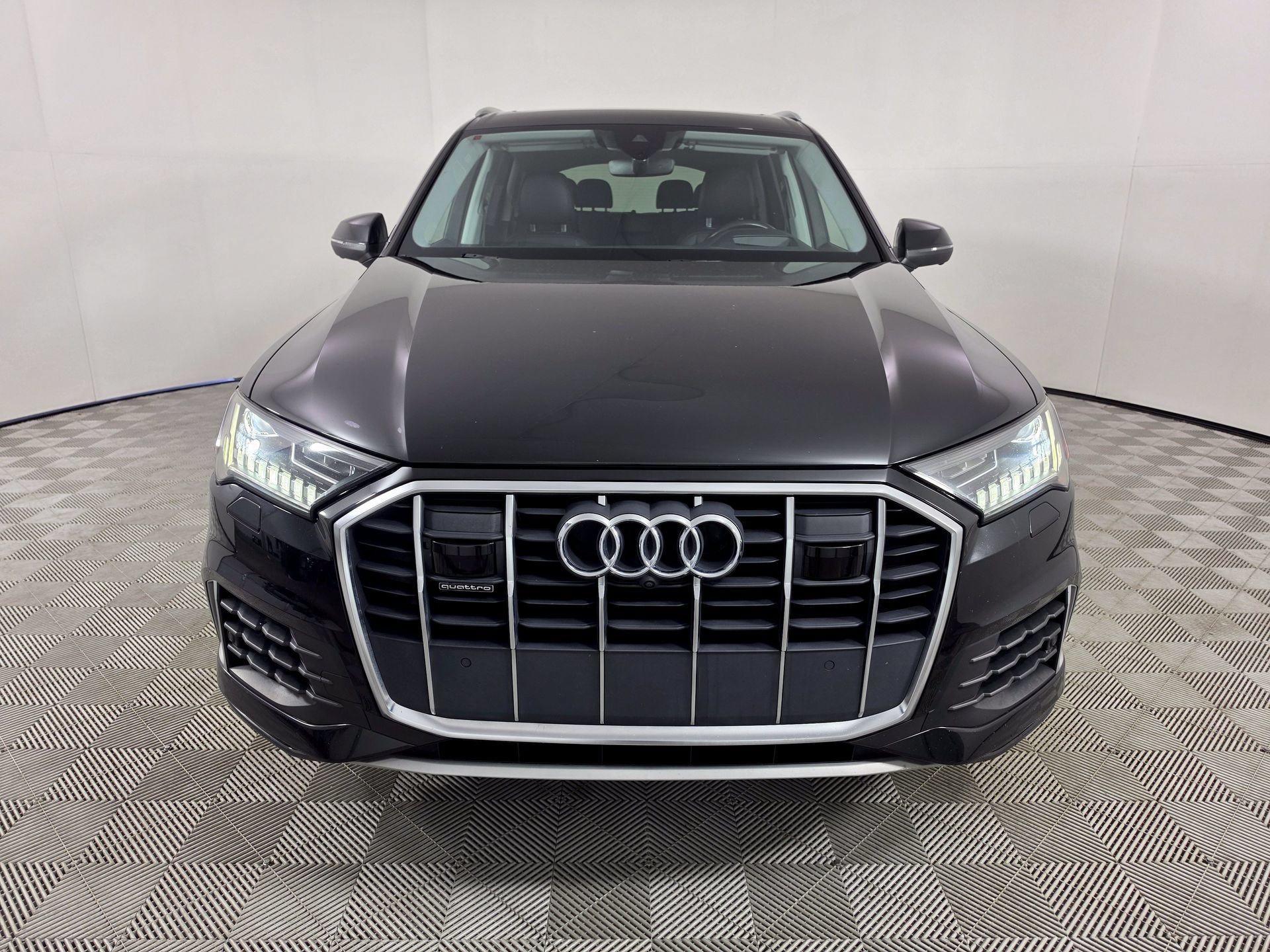 Used 2022 Audi Q7 3.0T Prestige w/ Prestige Package AWD/4WD image 2