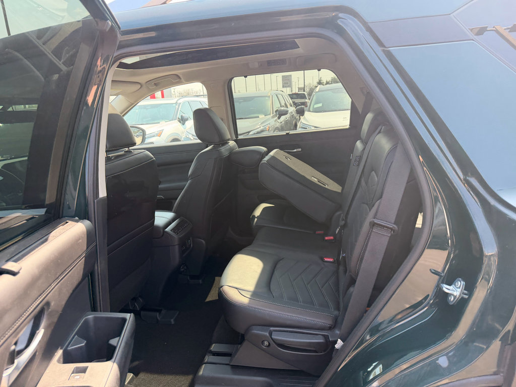 Used 2024 Nissan Pathfinder Platinum w/ Cargo Package image 7