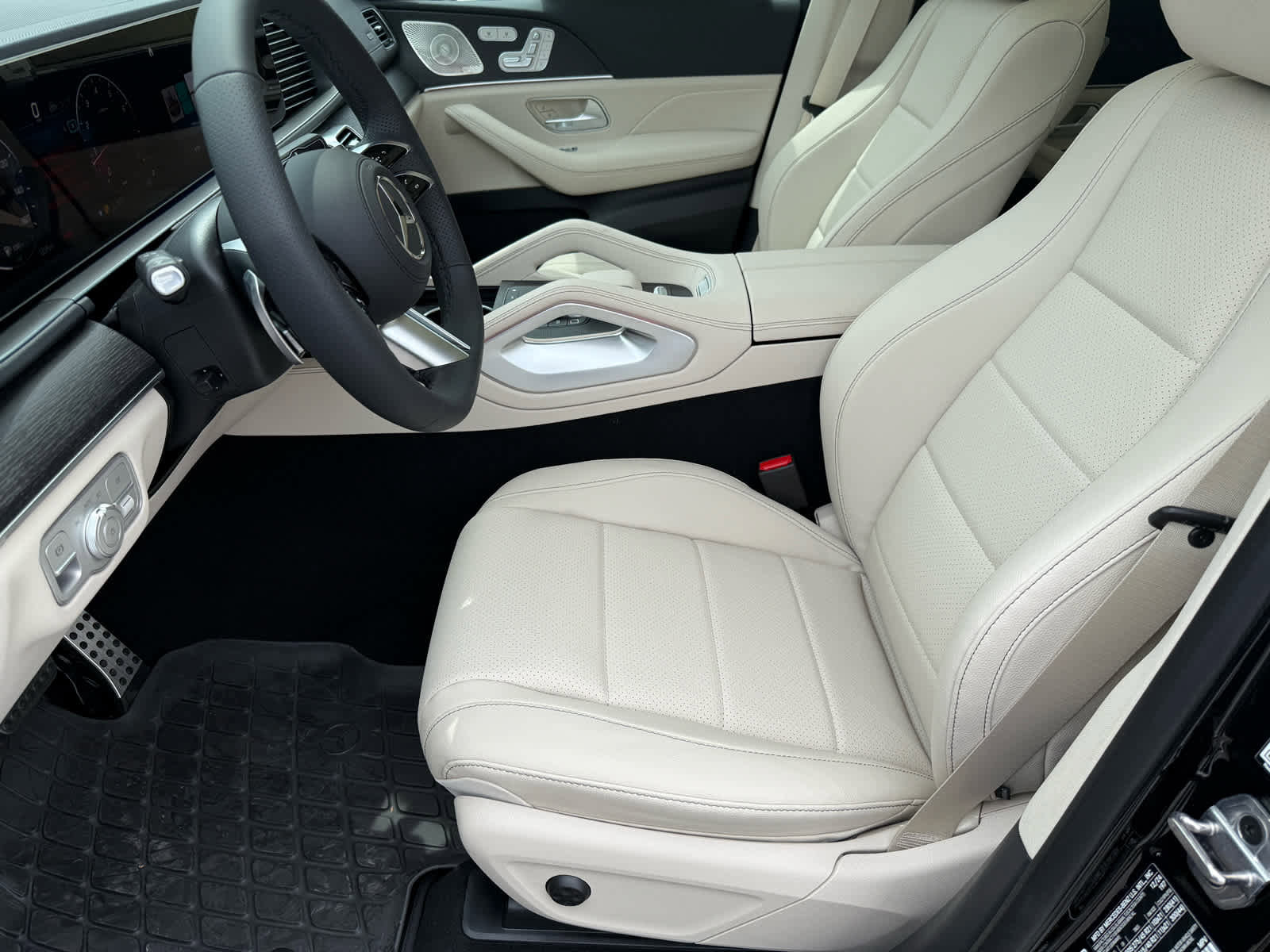 New 2025 Mercedes-Benz GLS 450 4MATIC image 10