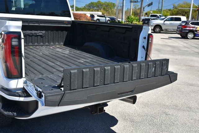 Certified 2024 GMC Sierra 2500 AT4 image 17