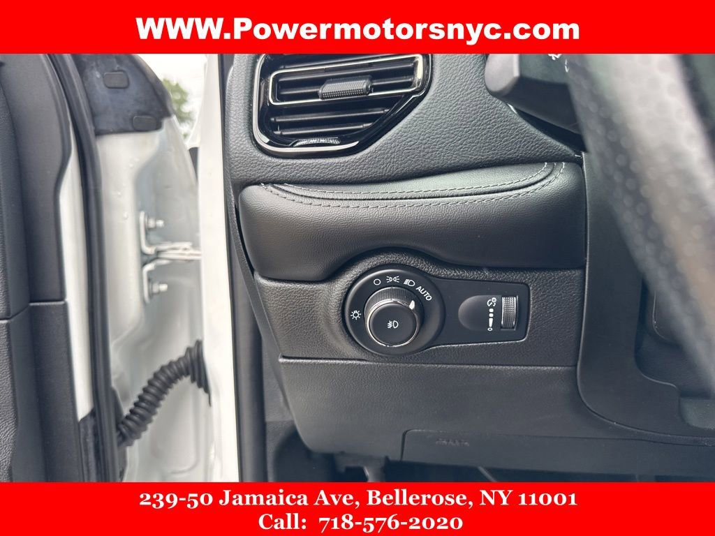 Used 2022 Dodge Durango GT image 33