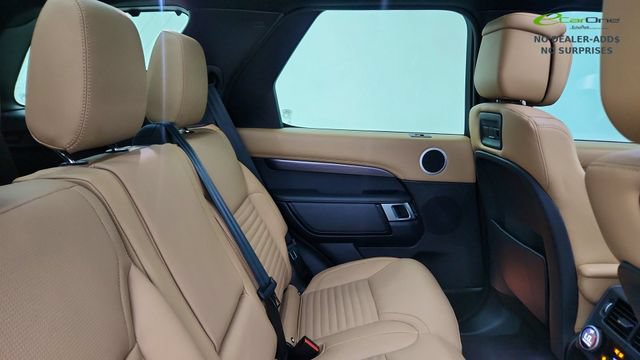 Used 2024 Land Rover Discovery Metropolitan Edition AWD/4WD image 33