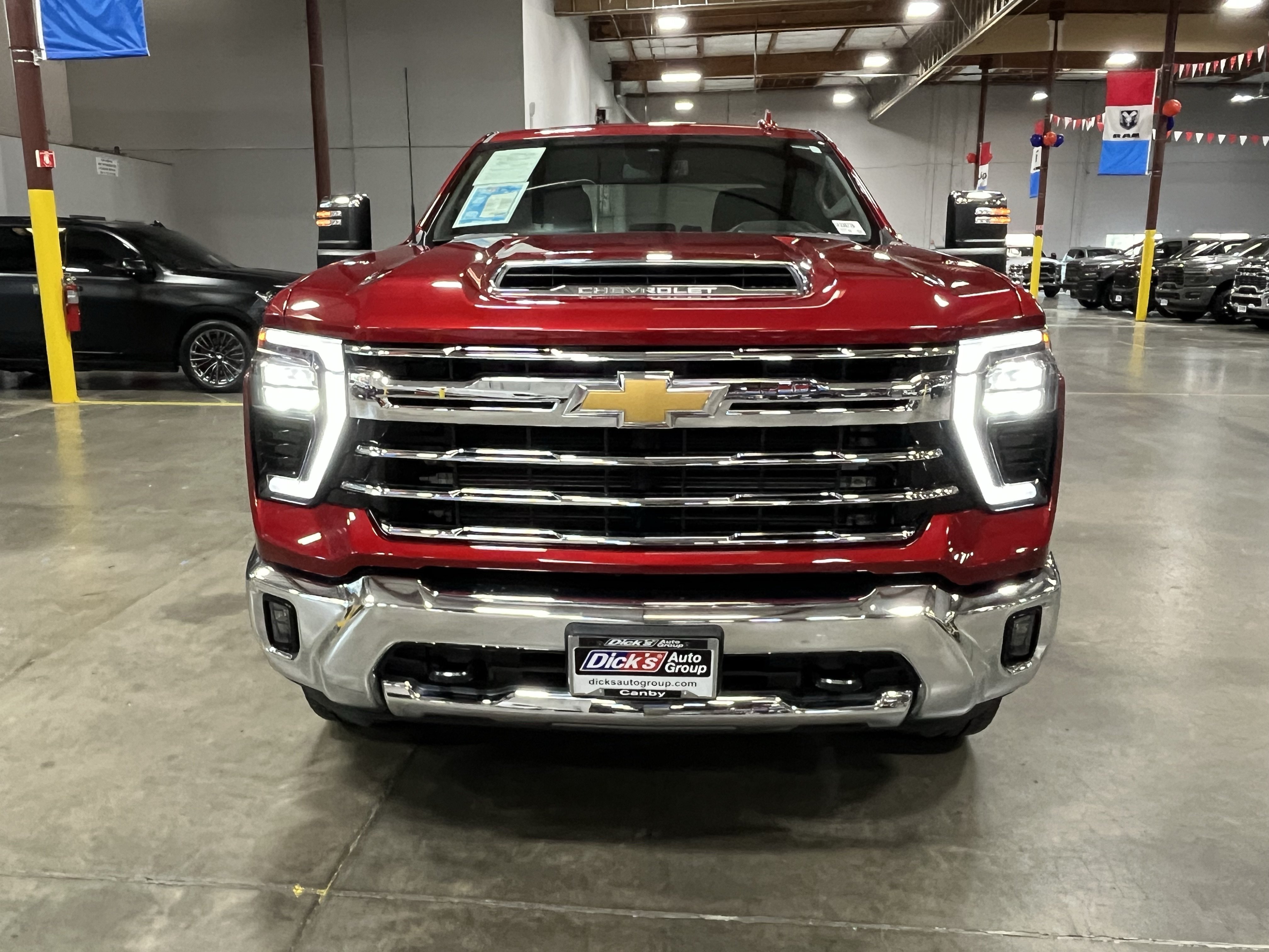 Used 2025 Chevrolet Silverado 3500 LTZ AWD/4WD image 15