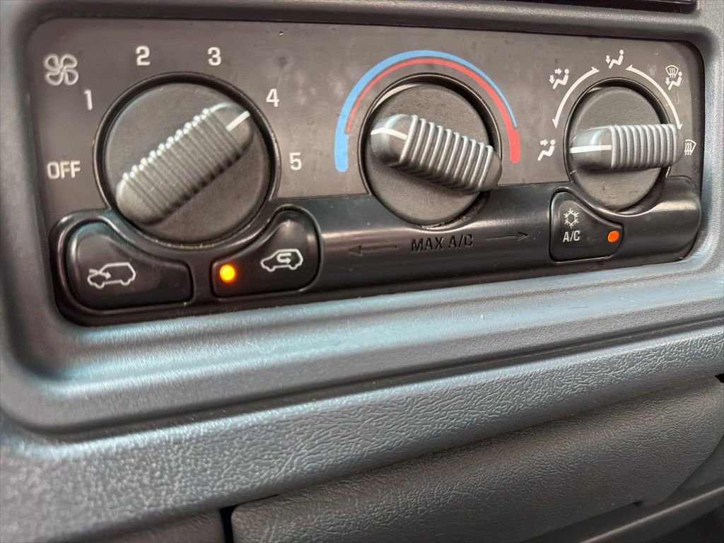 Used 2002 GMC Sierra 1500 2WD Extended Cab image 35