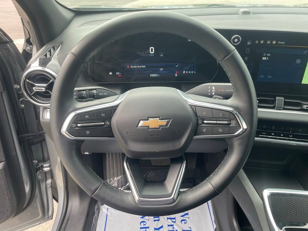 Used 2025 Chevrolet Equinox LT FWD image 21