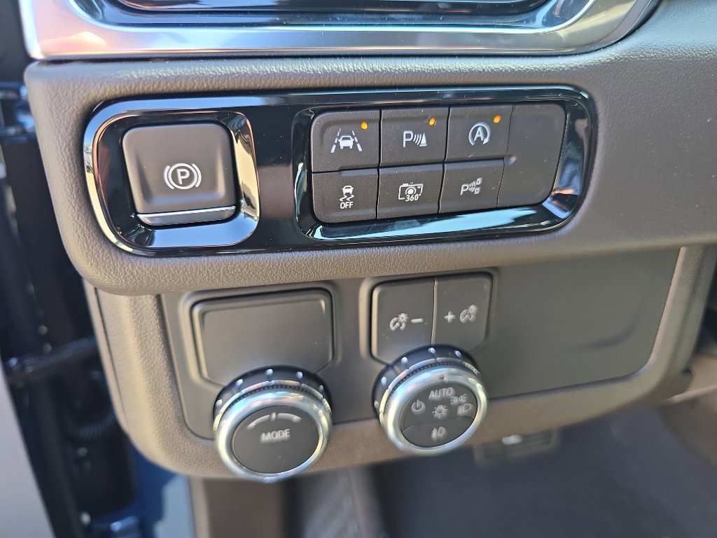 New 2026 GMC Yukon Elevation w/ LPO, Floor Liner Package image 22