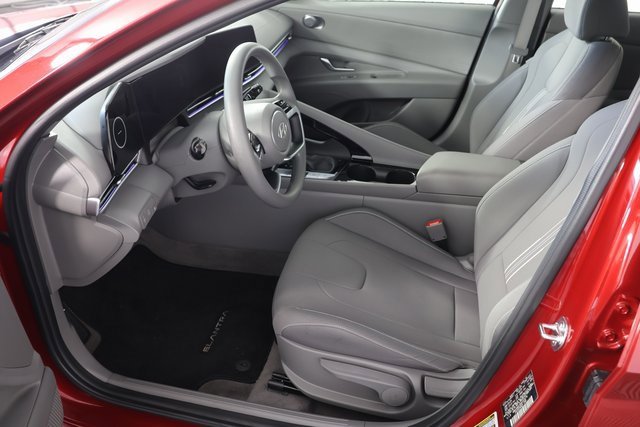 Certified 2024 Hyundai Elantra Blue image 18